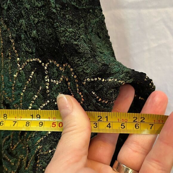 Notations 2 piece skirt outfit green gold felt feel stretchy size Large EUC - Picture 10 of 13